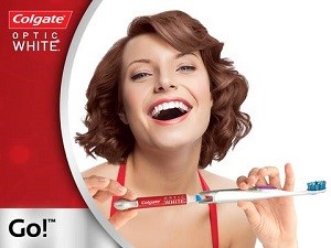 - Le-dentifrice-Colgate-Optic-White-Whiten-&-Restore-élargit-l’offre-du-segment-blancheur-300