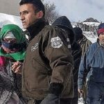 – Tunisie-Telecom offre une-grande assistance aux-personnes-bloquées-par-la neige-à-Aïn-Draham- des-cartes-de-recharge-des-véhicules-2