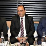 – Assistance-en-Voyage-le-ministre-du-Transport-Anis Ghedira-et-le-PDG-de-Tunisair-Elyès-Mnakbi-00