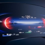 mercedes-devoile-limpressionnant-ecran-hyperscreen-de-leqs02