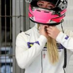 – Jessica Hawkins- la jeune ambassadrice des pilotes de l’écurie Aston Martin-04