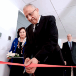 Le Laboratoire Roche Tunisie & Libye inaugure ses nouveaux bureaux aux Berges du Lac de Tunis en présence du Ministre de la Santé et de SE l’Ambassadeur de Suisse03