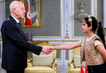 Un Rayonnement Tunisien à Dubaï : Le Président Kaïs Saïed rend hommage aux championnes Bissan et Bilsan Kouka, lauréates du 9e Défi de la lecture arabe